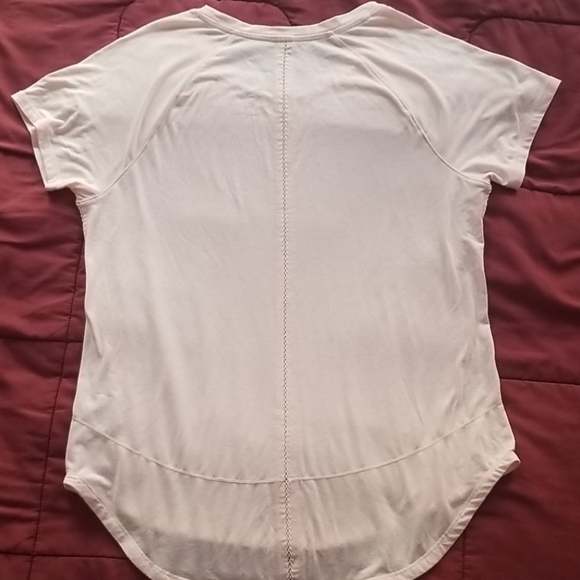 2 top bundle - Picture 3 of 7